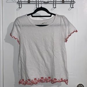 *LIKE NEW* White & red detailed t-shirt!
